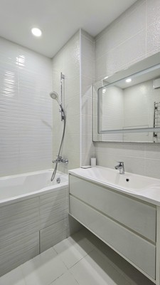 Продам трехкомнатную (3-комн.) квартиру, Уинская ул, 17, Пермь г