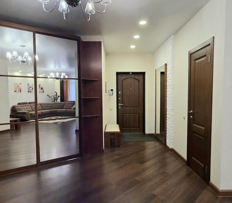 Продам трехкомнатную (3-комн.) квартиру, Уинская ул, 17, Пермь г