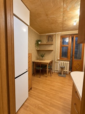 Продам двухкомнатную (2-комн.) квартиру, Ульянова Дмитрия ул, 36, Ялта г