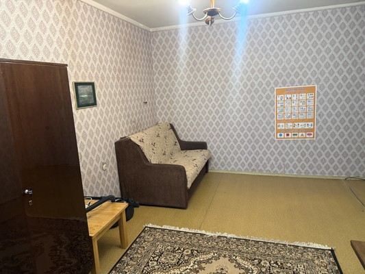 Сдам двухкомнатную (2-комн.) квартиру, Молостовых ул, 1к4, Москва г