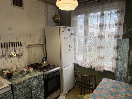 Сдам двухкомнатную (2-комн.) квартиру, Молостовых ул, 1к4, Москва г