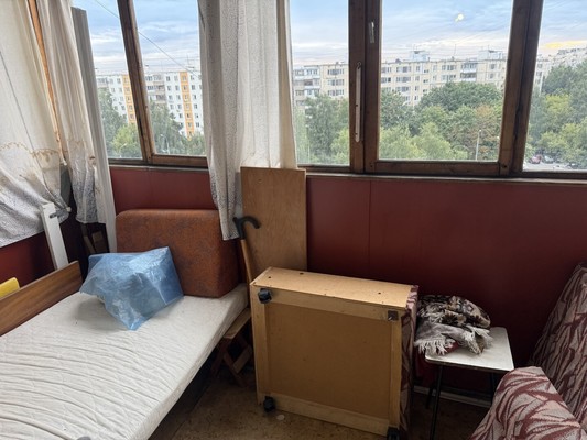 Сдам двухкомнатную (2-комн.) квартиру, Молостовых ул, 1к4, Москва г