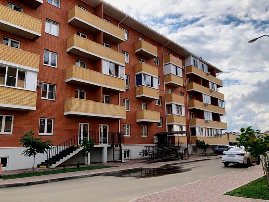Сдам однокомнатную (1-комн.) квартиру, им. Комарова В.М. ул, 106Бк7, Краснодар г