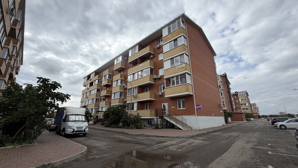 Сдам однокомнатную (1-комн.) квартиру, им. Комарова В.М. ул, 106Бк7, Краснодар г