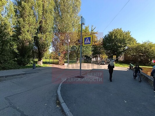 Продам коммерческое помещение 86 м2, 16-й (ПГК Лада тер) ряд, Калининград г