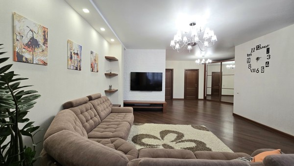 Продам трехкомнатную (3-комн.) квартиру, Уинская ул, 17, Пермь г