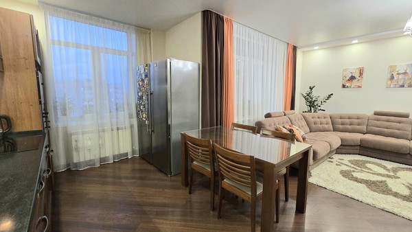 Продам трехкомнатную (3-комн.) квартиру, Уинская ул, 17, Пермь г