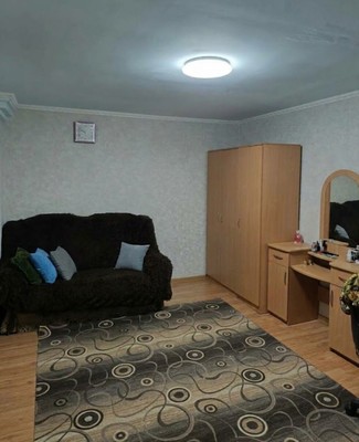 Продам двухкомнатную (2-комн.) квартиру, Снайперов ул, 21а, Симферополь г