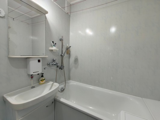 Продам двухкомнатную (2-комн.) квартиру, Антикайнена ул, 25, Костомукша г