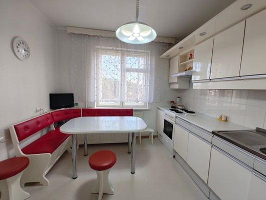 Продам двухкомнатную (2-комн.) квартиру, Антикайнена ул, 25, Костомукша г