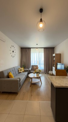 Продам трехкомнатную (3-комн.) квартиру, лётчика Ларюшина ул, 10, Люберцы г