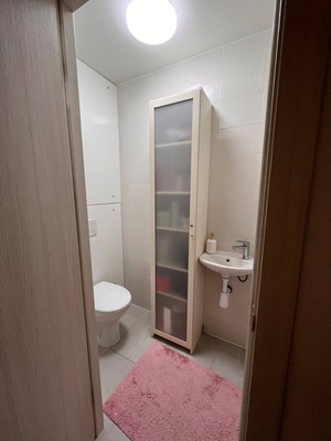 Продам трехкомнатную (3-комн.) квартиру, лётчика Ларюшина ул, 10, Люберцы г
