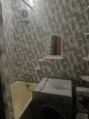 Продам однокомнатную (1-комн.) квартиру, Заводской пер, 31, Симферополь г
