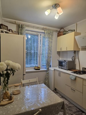 Продам однокомнатную (1-комн.) квартиру, Яна Райниса б-р, 2к1, Москва г