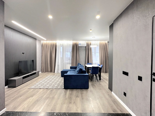 Продам трехкомнатную (3-комн.) квартиру, им. Невкипелого ул, 24/2к3, Краснодар г