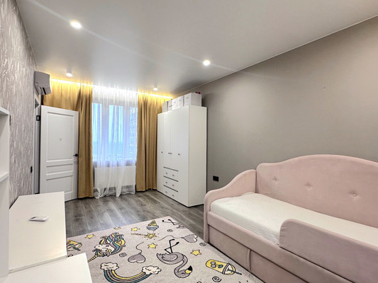 Продам трехкомнатную (3-комн.) квартиру, им. Невкипелого ул, 24/2к3, Краснодар г