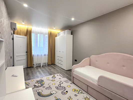 Продам трехкомнатную (3-комн.) квартиру, им. Невкипелого ул, 24/2к3, Краснодар г