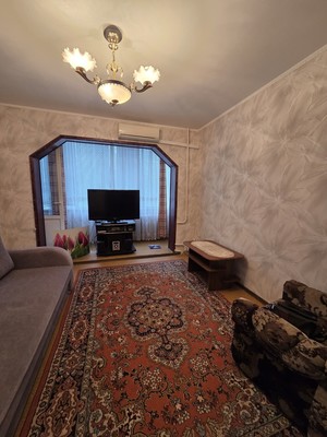 Продам трехкомнатную (3-комн.) квартиру, Мира пр-кт, 24, Волгодонск г