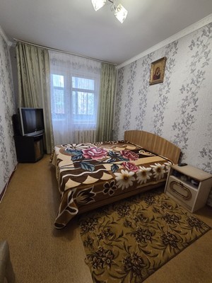 Продам трехкомнатную (3-комн.) квартиру, Мира пр-кт, 24, Волгодонск г