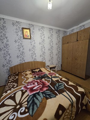 Продам трехкомнатную (3-комн.) квартиру, Мира пр-кт, 24, Волгодонск г