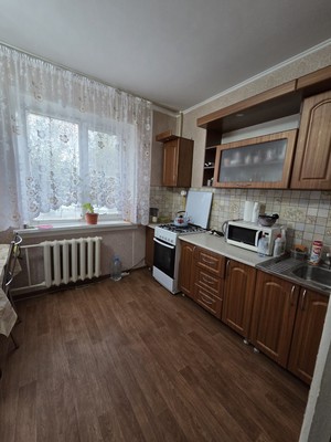 Продам трехкомнатную (3-комн.) квартиру, Мира пр-кт, 24, Волгодонск г