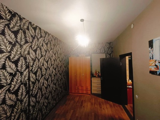 Продам трехкомнатную (3-комн.) квартиру, Ленина ул, 9, Апрелевка г