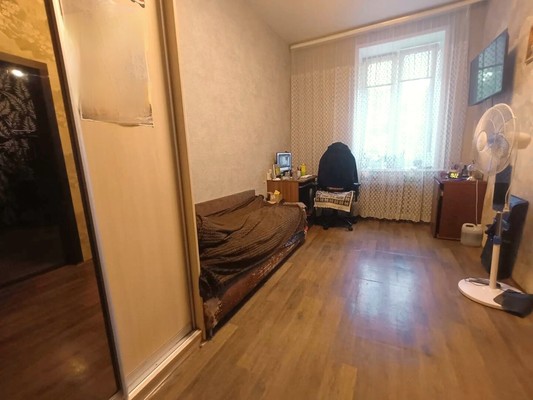 Продам трехкомнатную (3-комн.) квартиру, Ленина ул, 9, Апрелевка г