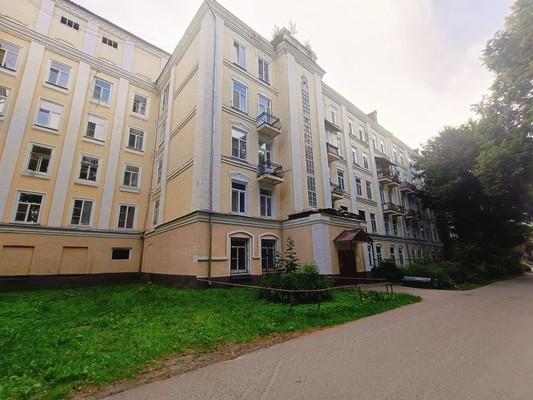 Продам трехкомнатную (3-комн.) квартиру, Ленина ул, 9, Апрелевка г