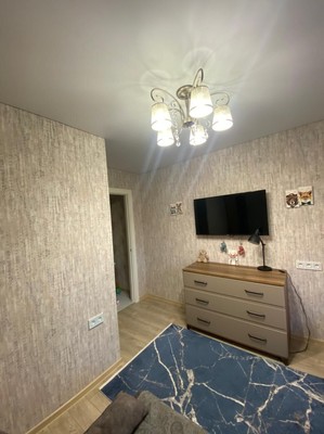 Продам трехкомнатную (3-комн.) квартиру, Гагарина (Центральный р-н) ул, 8, Сочи г