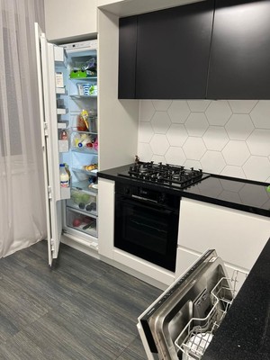 Продам трехкомнатную (3-комн.) квартиру, Роз (Центральный р-н) ул, 63, Сочи г