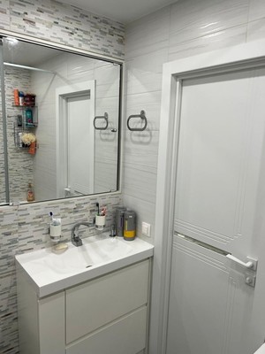 Продам трехкомнатную (3-комн.) квартиру, Роз (Центральный р-н) ул, 63, Сочи г
