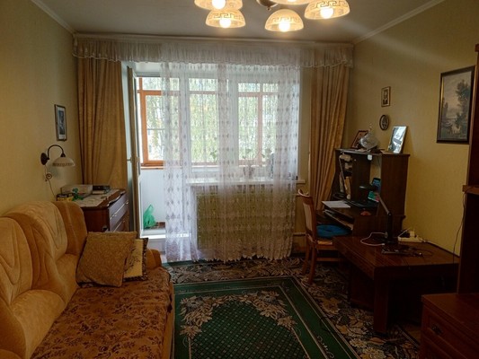 Продам двухкомнатную (2-комн.) квартиру, Машиностроителей ул, 4, Йошкар-Ола г