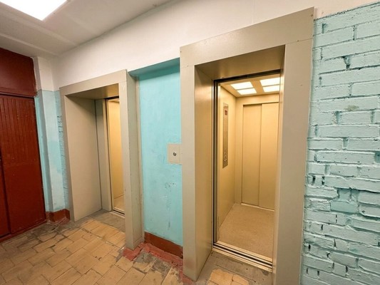 Продам трехкомнатную (3-комн.) квартиру, Космонавтов ул, 35, Юрово д