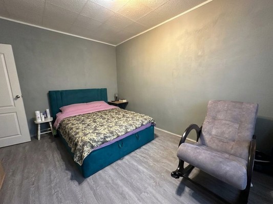 Продам трехкомнатную (3-комн.) квартиру, Космонавтов ул, 35, Юрово д