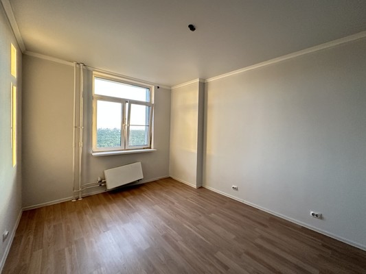 Продам трехкомнатную (3-комн.) квартиру, Сосновая ул, 1к3, Котельники г