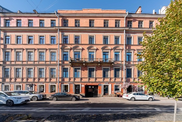 Продам трехкомнатную (3-комн.) квартиру, Реки Фонтанки наб, 17, Санкт-Петербург г