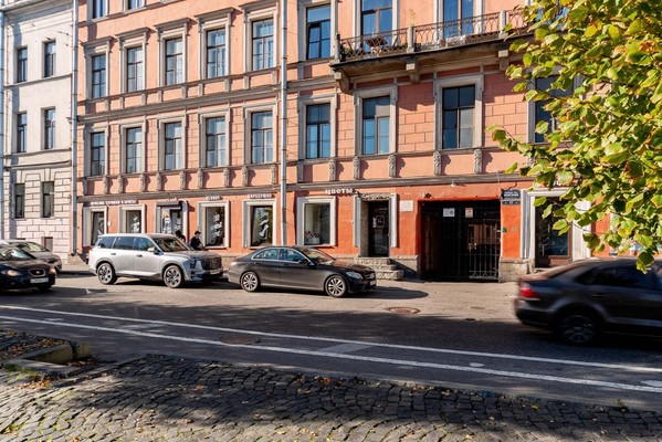 Продам трехкомнатную (3-комн.) квартиру, Реки Фонтанки наб, 17, Санкт-Петербург г