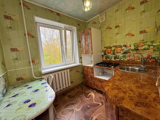 Продам однокомнатную (1-комн.) квартиру, Октябрьский пр-кт, 16, Комсомольск-на-Амуре г