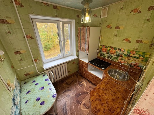 Продам однокомнатную (1-комн.) квартиру, Октябрьский пр-кт, 16, Комсомольск-на-Амуре г