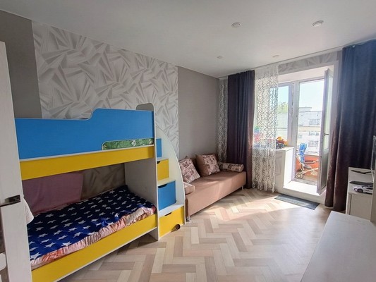 Продам однокомнатную (1-комн.) квартиру, Молодежная ул, 1в, Семеновка с