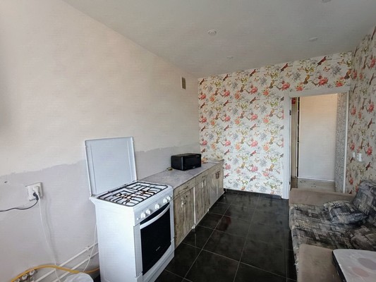 Продам однокомнатную (1-комн.) квартиру, Молодежная ул, 1в, Семеновка с