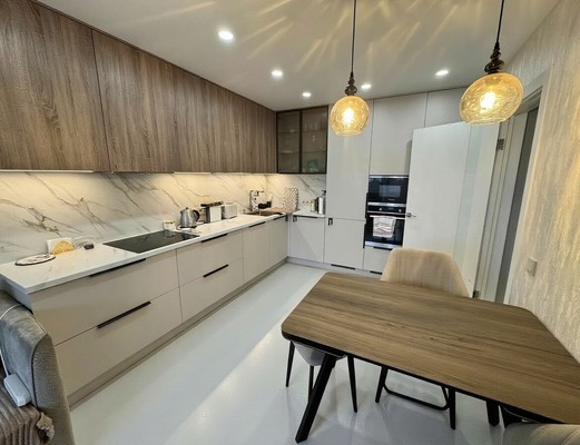 Продам трехкомнатную (3-комн.) квартиру, Академика Сахарова ул, 16, Казань г