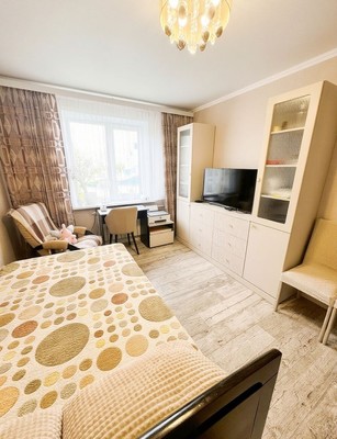 Продам трехкомнатную (3-комн.) квартиру, Академика Сахарова ул, 16, Казань г