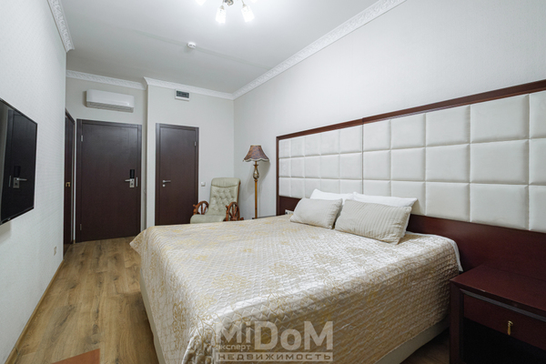 Продам двухкомнатную (2-комн.) квартиру, Садовая ул, 59, Санкт-Петербург г