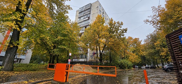 Продам трехкомнатную (3-комн.) квартиру, Клинская ул, 11, Москва г