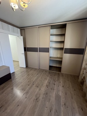 Продам двухкомнатную (2-комн.) квартиру, Мира ул, 16, Новороссийск г