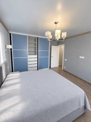 Продам двухкомнатную (2-комн.) квартиру, Мира ул, 16, Новороссийск г