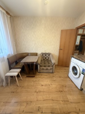 Сдам однокомнатную (1-комн.) квартиру, Павловская ул, 63, Колпино г