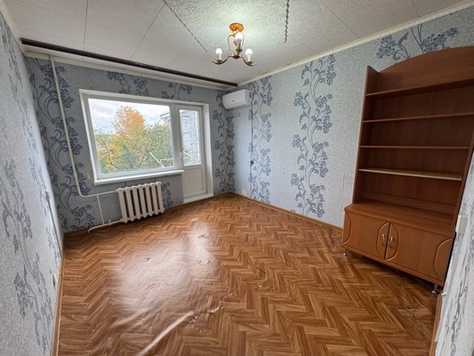 Продам однокомнатную (1-комн.) квартиру, Дружба мкр, 6, Комсомольск-на-Амуре г