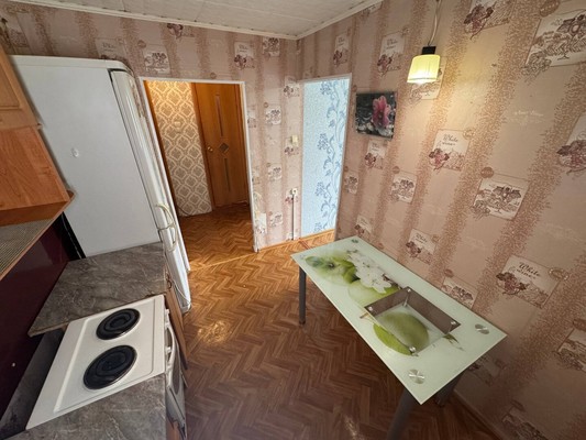 Продам однокомнатную (1-комн.) квартиру, Дружба мкр, 6, Комсомольск-на-Амуре г